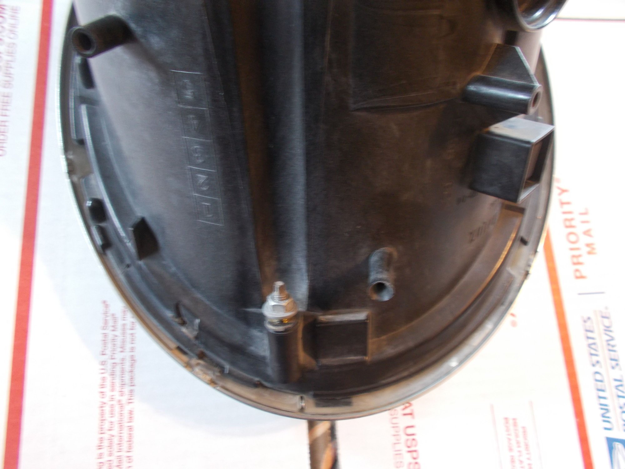 Lights - 2005-2006 MINI Cooper Drivers Side Halogen Headlight. - Used - 2005 to 2006 Mini R50: "Mk I" Mini One & Cooper - 2005 to 2008 Mini R52: "Mk I" Mini Convertible - 2005 to 2006 Mini R53: "Mk I" Mini Cooper S - Bryan, OH 43506, United States