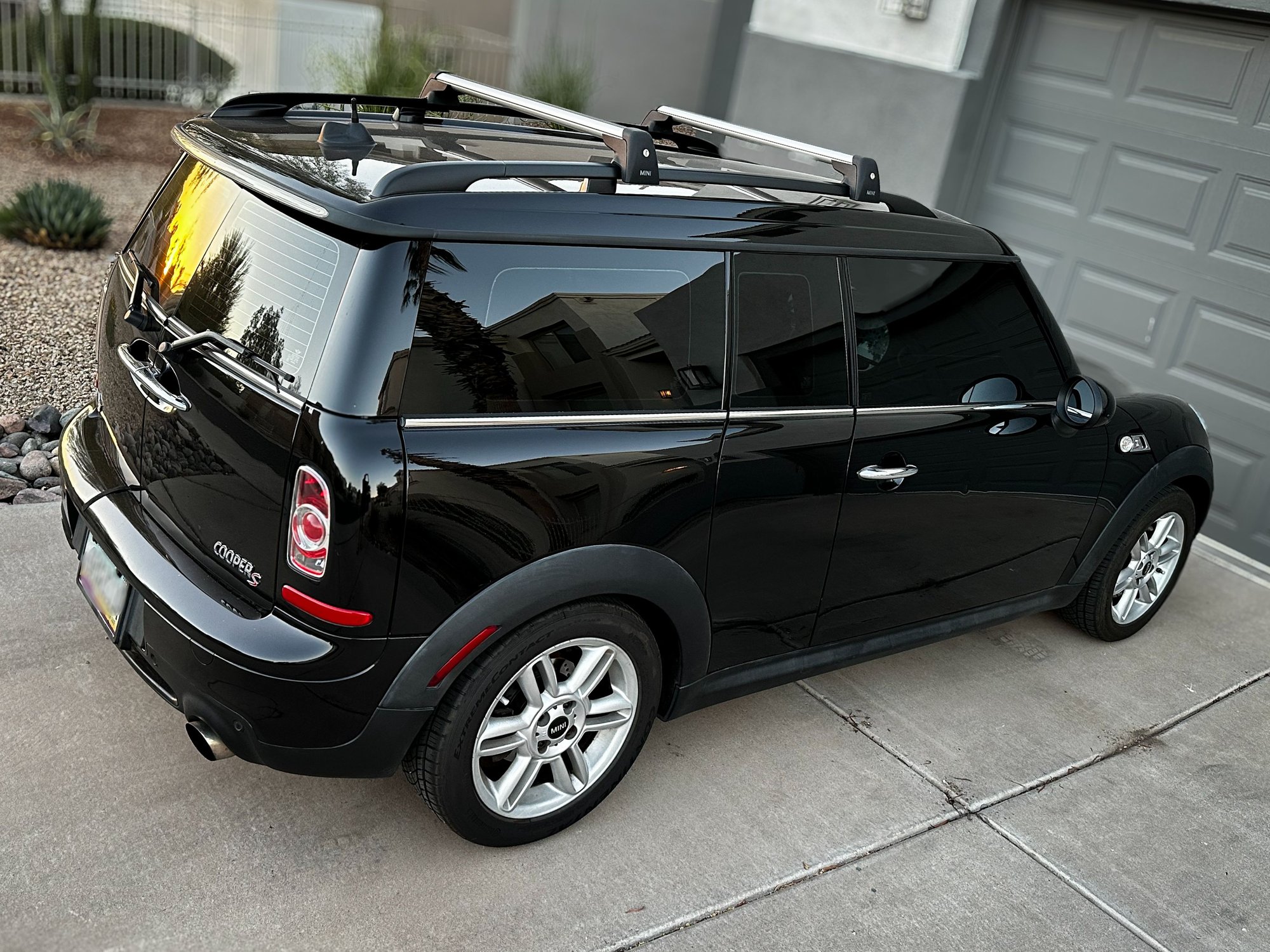 2011 Mini R55: "Mk II" Mini Clubman - 2011 R55 Clubman S, 6MT, well maintained, great condition - Used - VIN WMWZG3C52BTY30215 - 93,000 Miles - 4 cyl - 2WD - Manual - Black - Phoenix, AZ 85022, United States