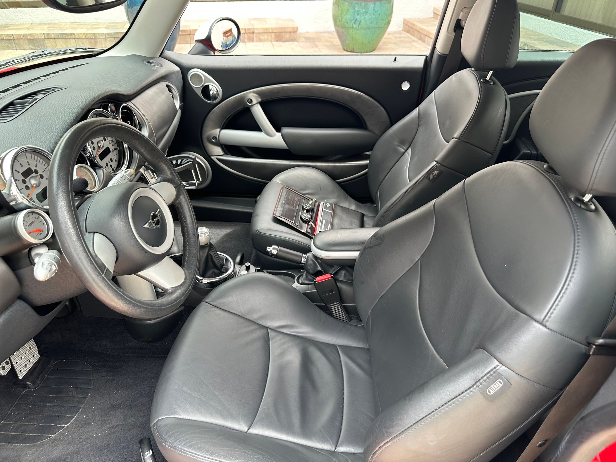 2006 Mini R53: "Mk I" Mini Cooper S - Mini Cooper S 2006 - Used - VIN WMWRE335X6TL15913 - 59,200 Miles - 4 cyl - 2WD - Manual - Coupe - Red - St. Petersburg, FL 33715, United States