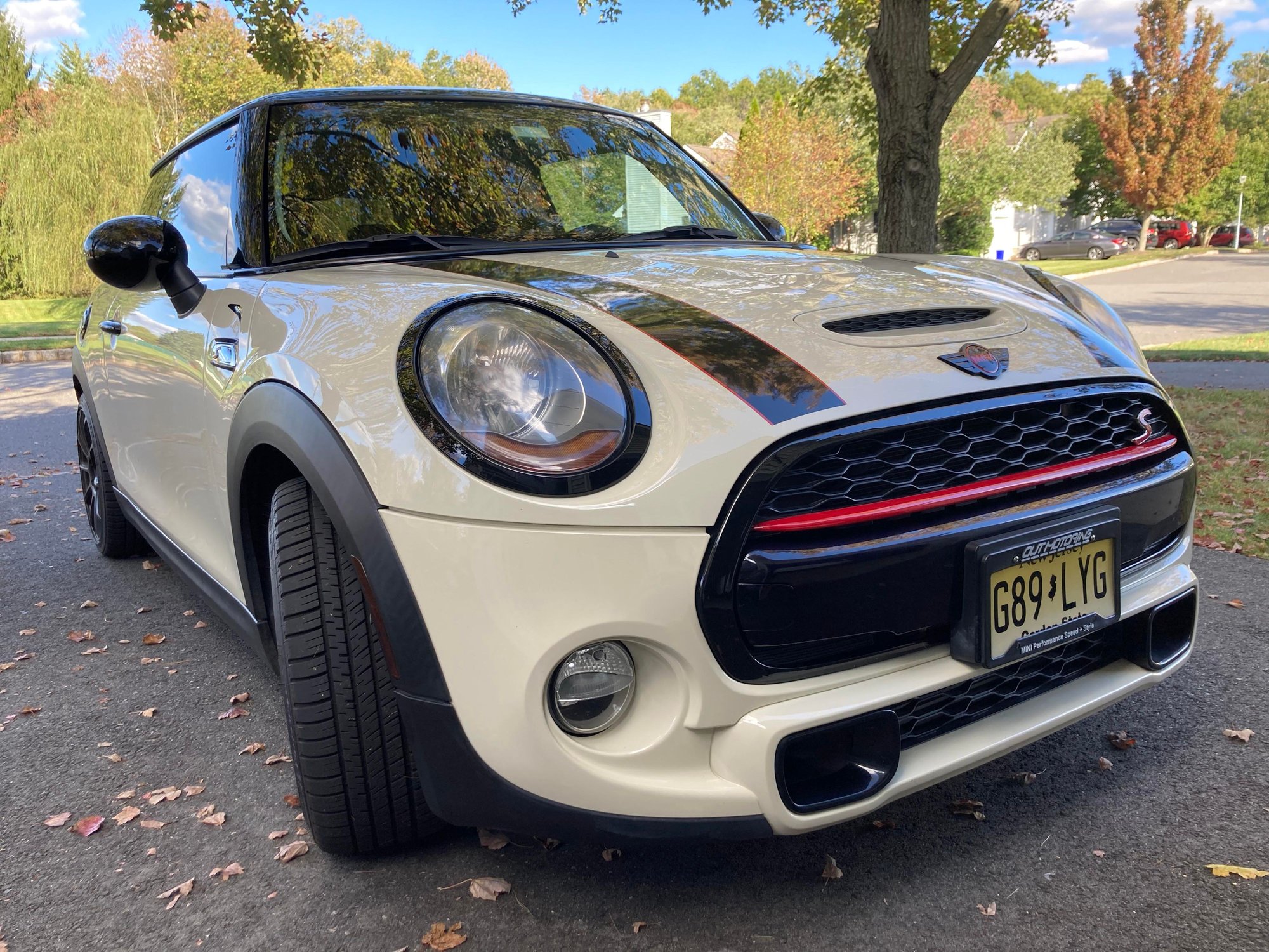 2014 Mini Cooper - 2014 Mini Cooper S - 6 speed manual - Used - VIN WMWXM7C57ET969803 - 45,712 Miles - 4 cyl - 2WD - Manual - Hatchback - White - New Providence, NJ 07974, United States