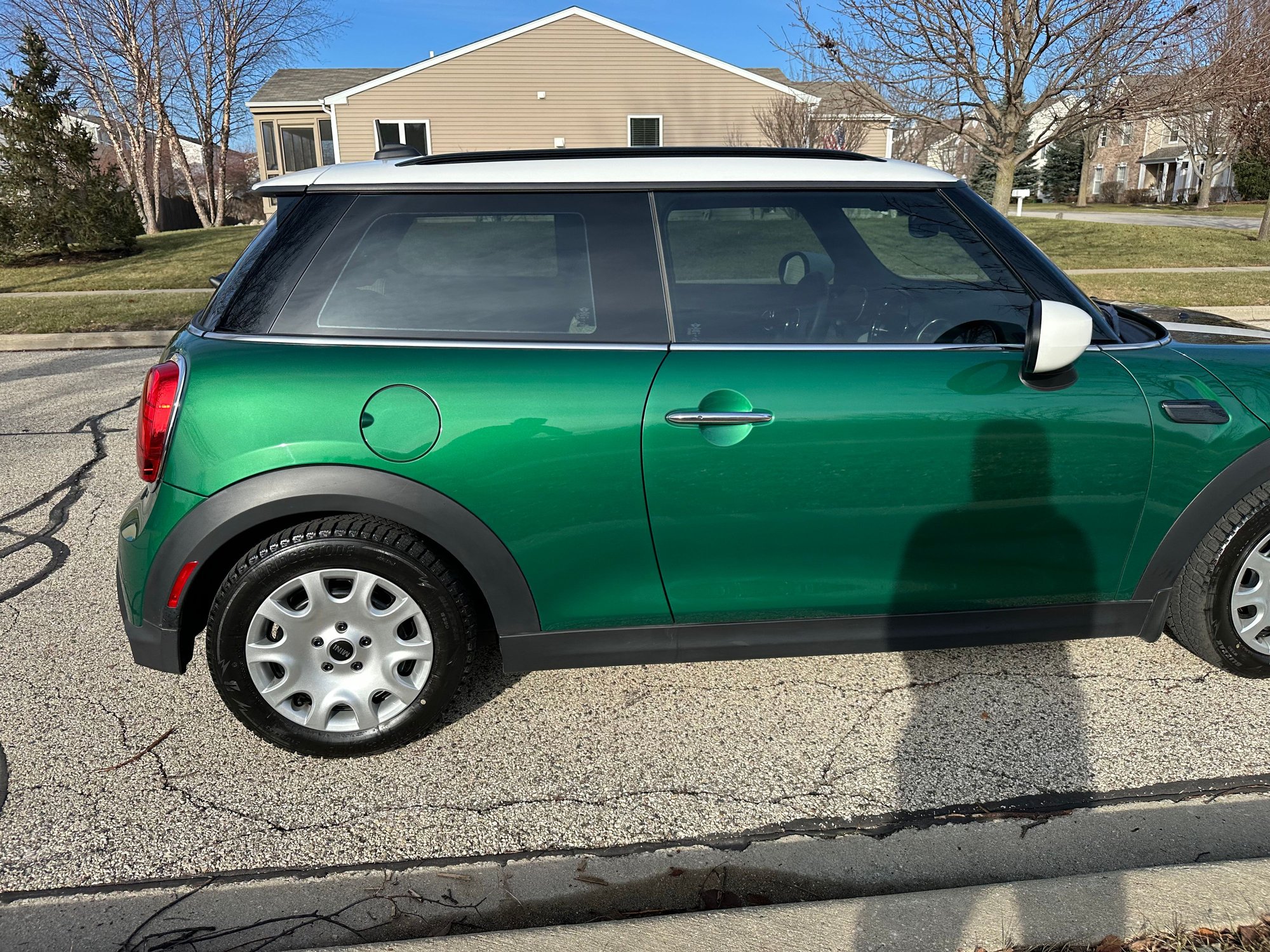 2024 Mini F56: Mini Hatch/Hardtop - 2024 Mini Cooper Hardtop 3-door 6spd - Green on Tan with Low Miles! - Used - VIN WMW33DH08R2U53099 - 12,900 Miles - 3 cyl - 2WD - Manual - Hatchback - Other - Madison, WI 53705, United States