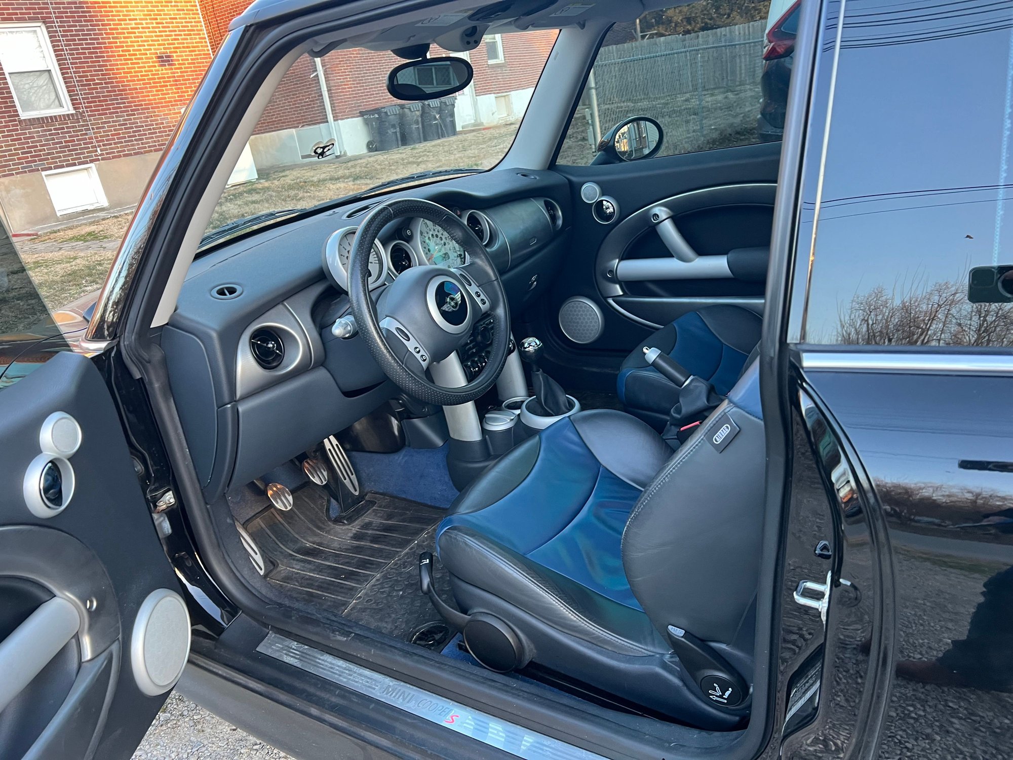 2003 Mini R53: "Mk I" Mini Cooper S - 2003 6sp Cooper S - Documented service. Cosmetics project or great daily - Used - VIN WMWRE33403TD63572 - 98,700 Miles - 4 cyl - 2WD - Manual - Hatchback - Black - Louisville, KY 40214, United States