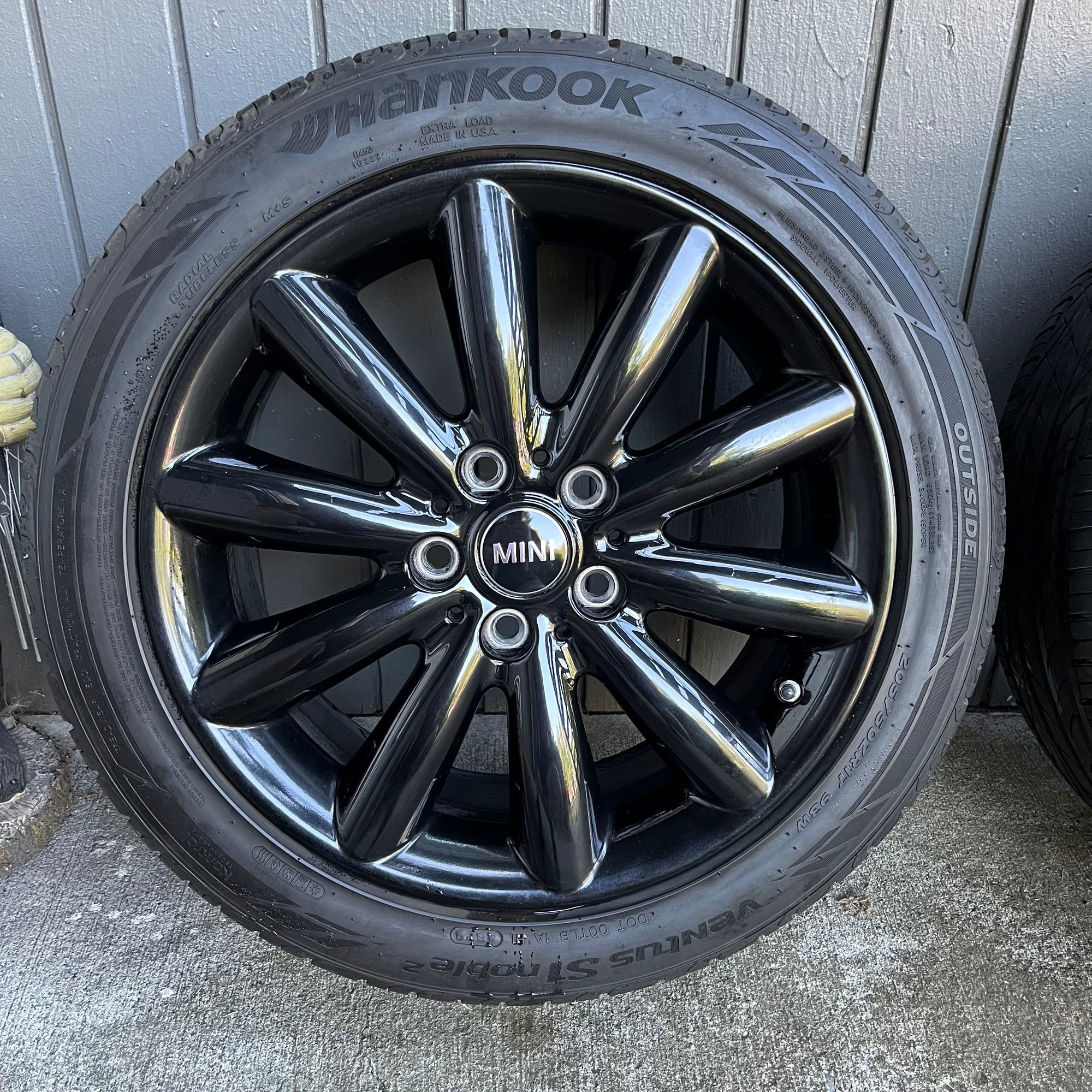 Wheels and Tires/Axles - 17" Mini Style 499 Cosmos Wheels trade for 16" Mini Wheels - Used - 2014 to 2020 Mini F56: Mini Hatch/Hardtop - 2014 to 2020 Mini F55: 5-door Hatch - 2016 to 2021 Mini Convertible - Portland, OR 97124, United States