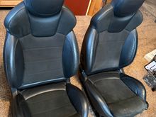 Driver’s and passenger seats together 