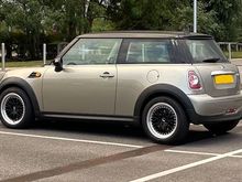 R56 with JR10 16 inch wheels on 205/50/16 tyres