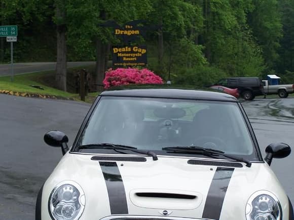 Mini with Deals Gap sign behind it 5 06