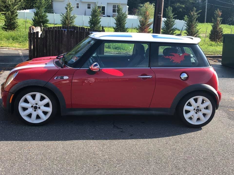 2006 Mini R53: "Mk I" Mini Cooper S - 2006 MINI COOPERS R53  6 Speed Manual. NEEDS TRANS - Used - VIN WMWRE33526TL19079 - 147,000 Miles - 4 cyl - 2WD - Manual - Hatchback - Red - Delran, NJ 08075, United States