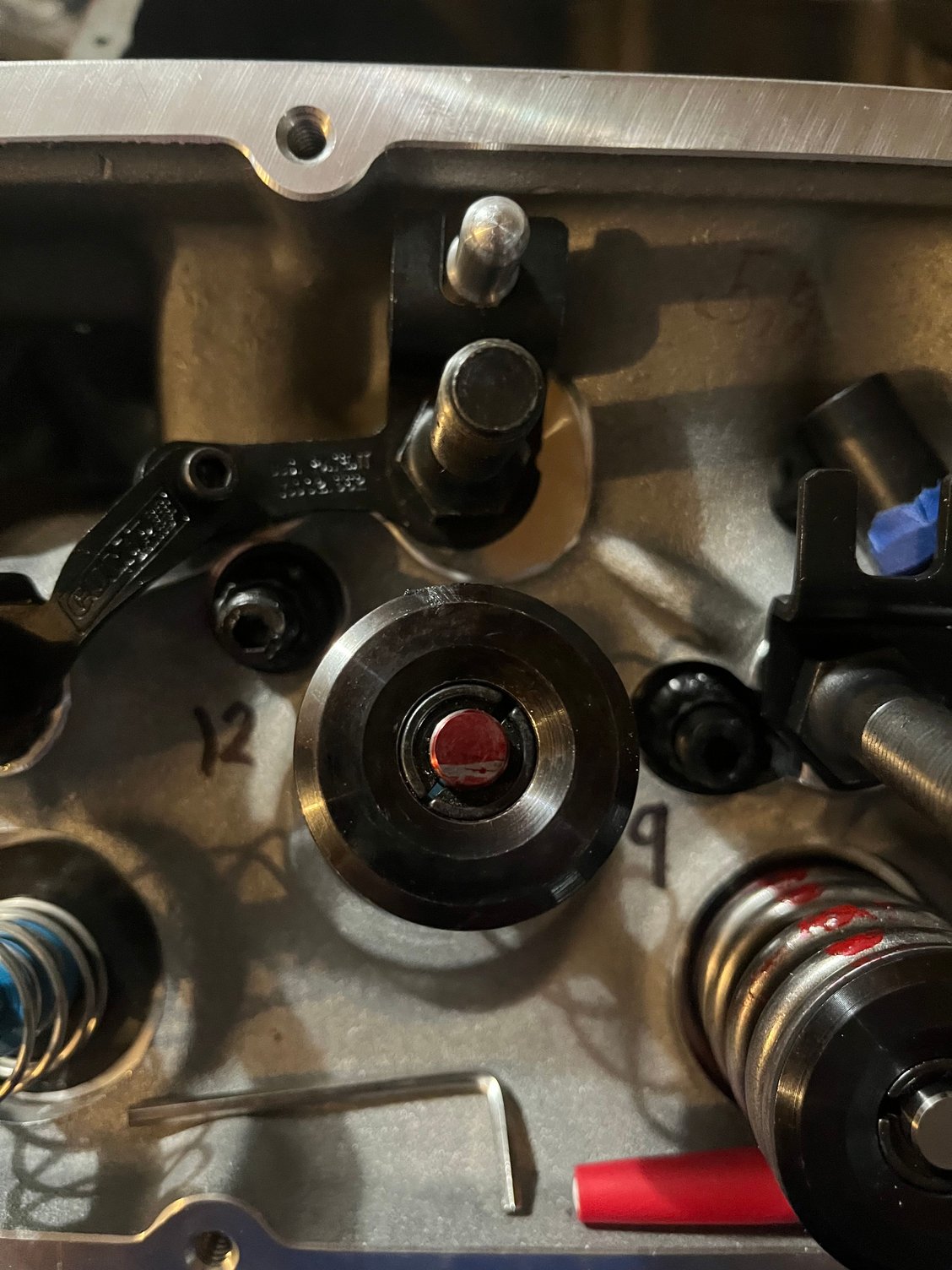 Best I can get mid-lift approach while keeping a mark on the valve.  