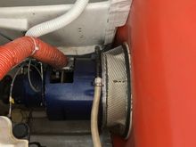 Here is the failed attempt to try to isolate the incoming
Fresh air and direct to intakes.
That is 550 degree hi temp silicone 3/8 inch thick