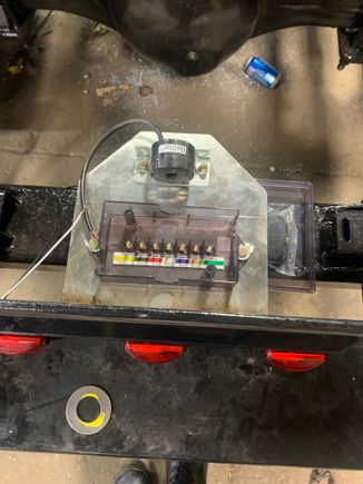 Wiring and hitch plate 