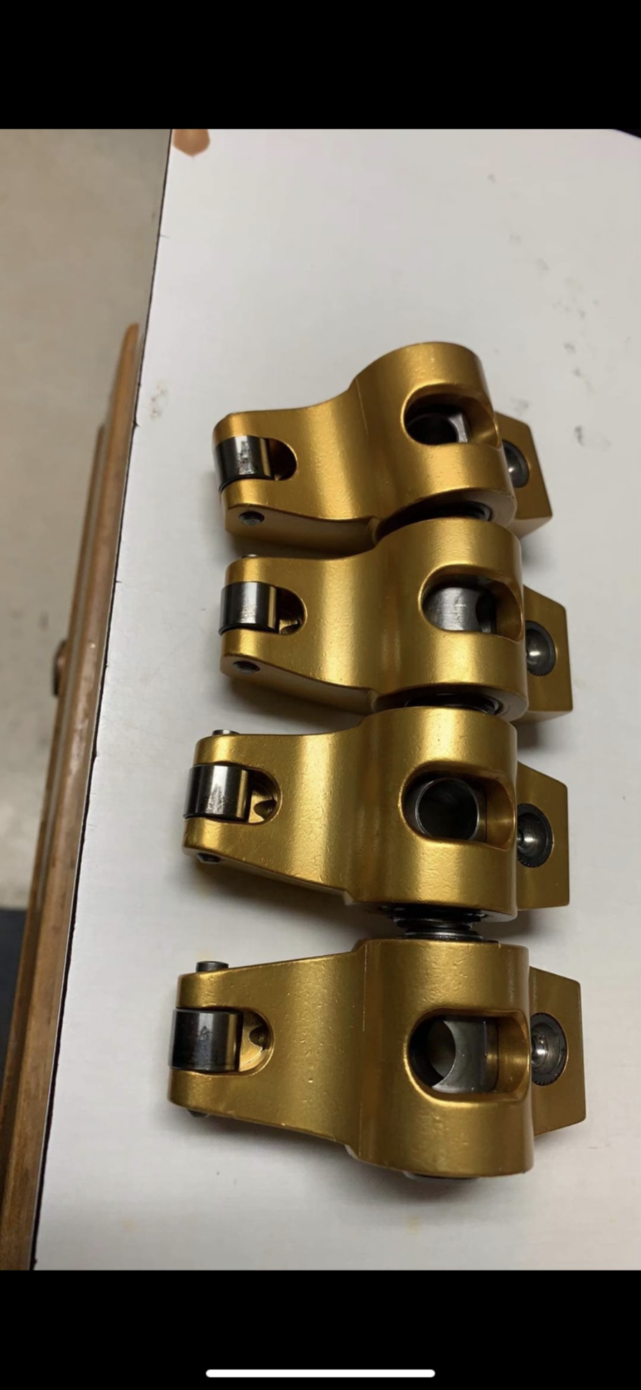 Crane roller rockers