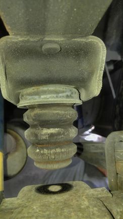 Jounce Bumper to my 2005 GMC Sierra 1500 VHO 6.0L