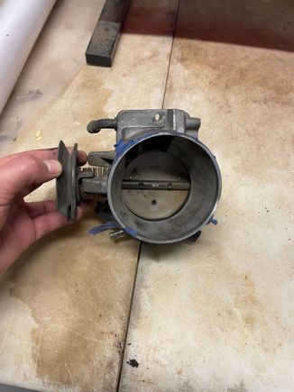 Gm throttle body