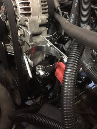 Alternator mounting bracket
