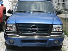 ranger-benz grill with ford emblem