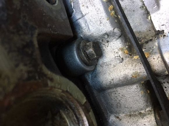 I dried the leak before I took this pic.