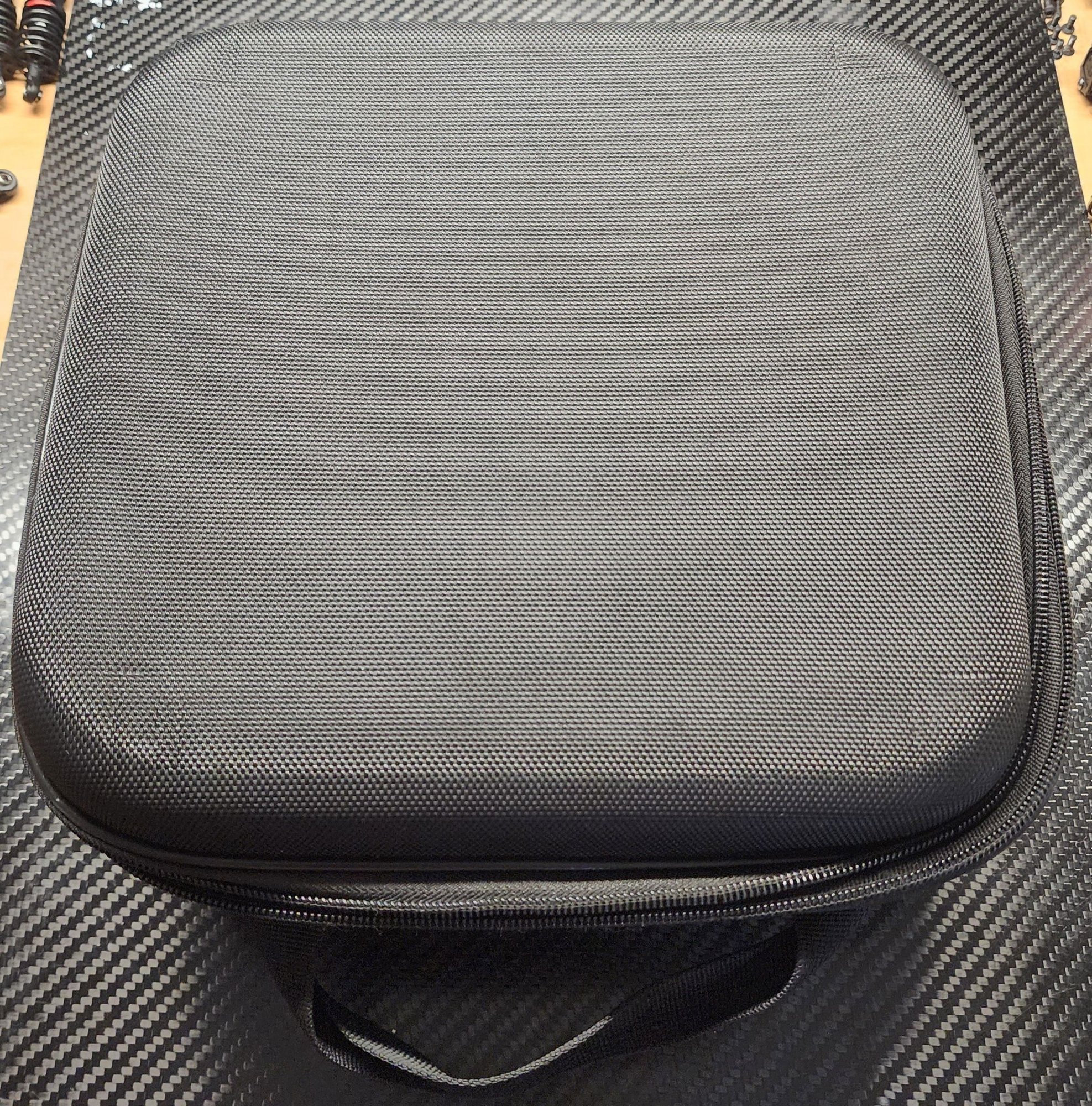 Futaba 7XC for sale with 2 SR receivers, 2S Life, carrying case R/C