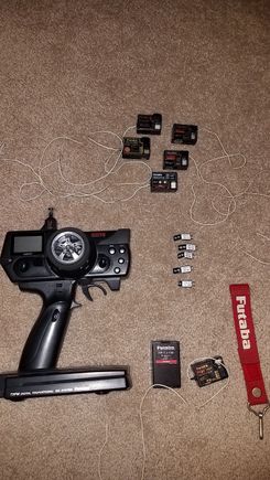 Futaba 75MHz Lot