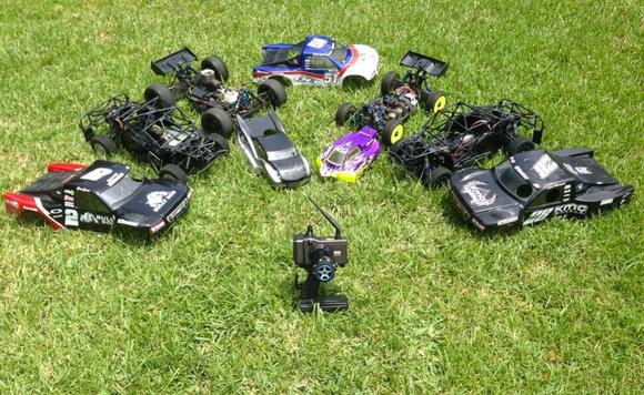 Team Associated Family Shot (Undressed)