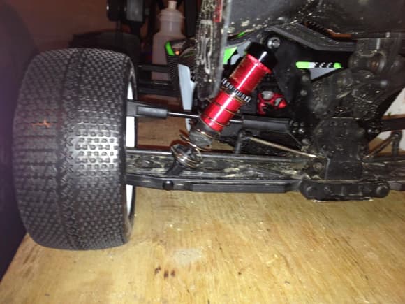 Kraton with Truggy tires and shock adjuster length