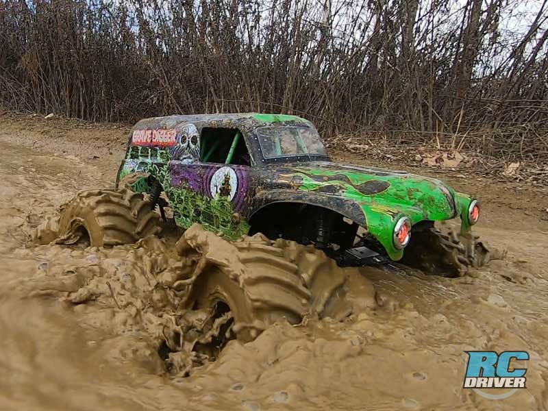 Rc monster truck sales racing in mud