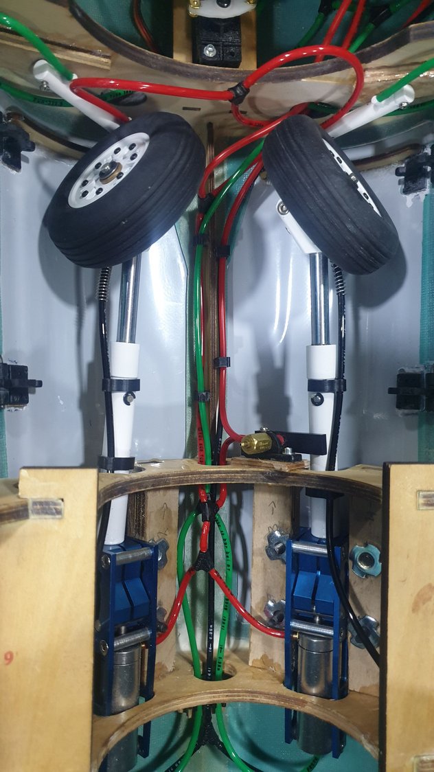 Install servos on gear doors?? RCU Forums