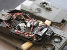 Wiring sanitation, another great reason to move the battery to the hull, plus eliminated turret sag, which will eventually occur carrying the battery, even with shims.