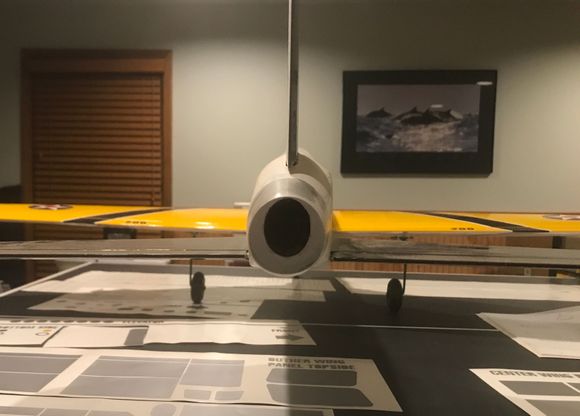 Tail view - no external controls!