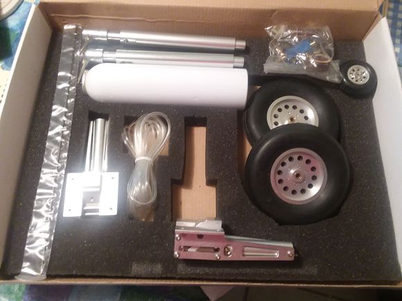 These retracts are complete including scale wheels, scale struts, air Tank, air valve, air line and quick brass disconnects with accessories.