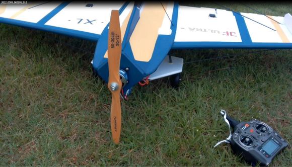 Not much prop clearance, trimming the strip while landing.