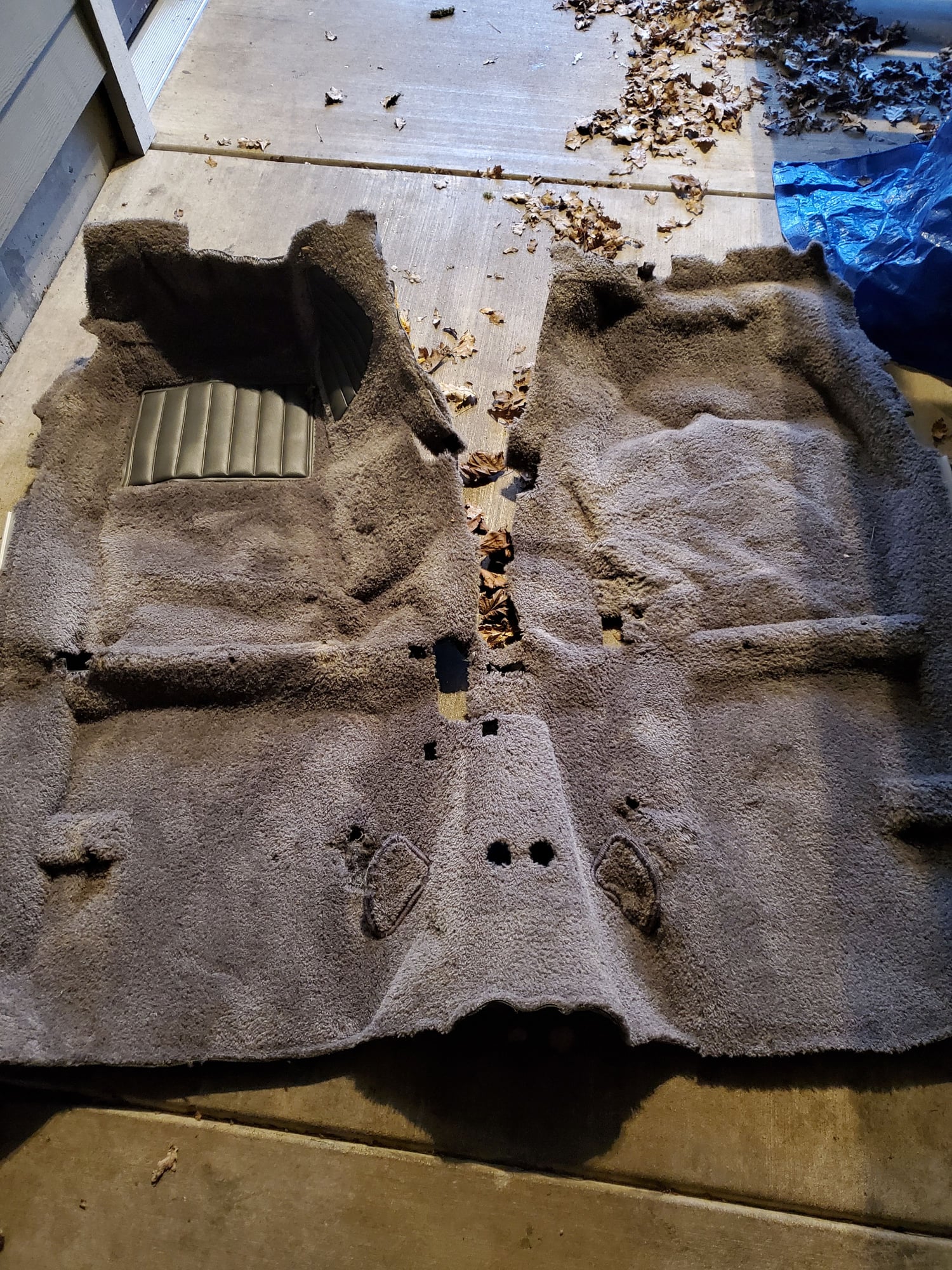 Interior/Upholstery - OEM FC3S Floor Carpet - Used - 0  All Models - Springfield, OR 97477, United States