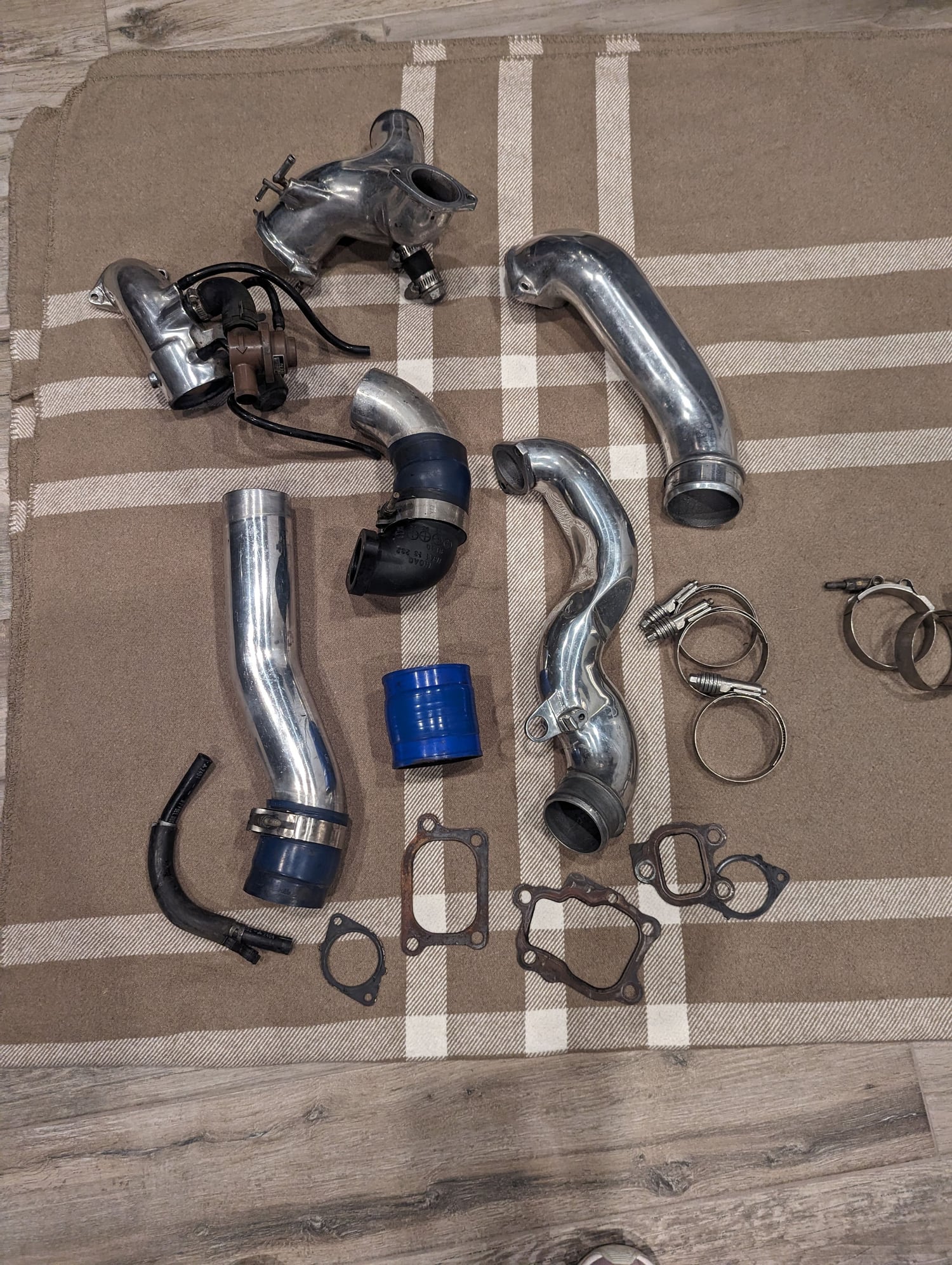 Engine - Intake/Fuel - Polished turbo intake piping for stock twins - Used - Manor, TX 78653, United States