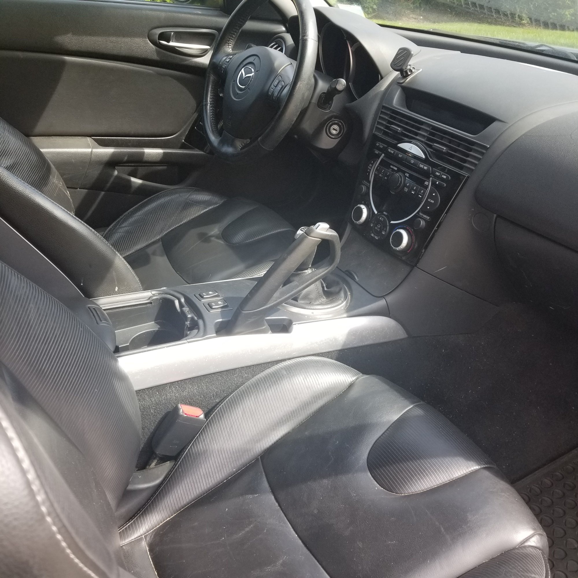 2005 Mazda RX-8 - Rusty 2005 Mazda Rx8 $3500 - Used - VIN JM1FE173X50159522 - 182,300 Miles - Manual - Black - Rochester Hills, MI 48307, United States