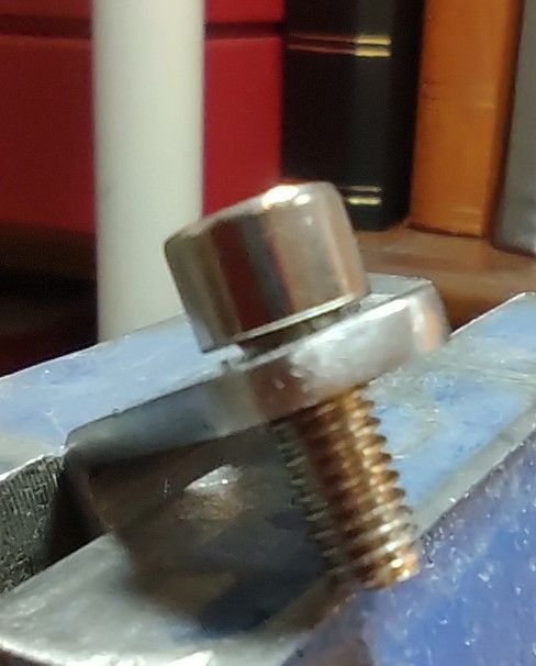 5mm hex bolt