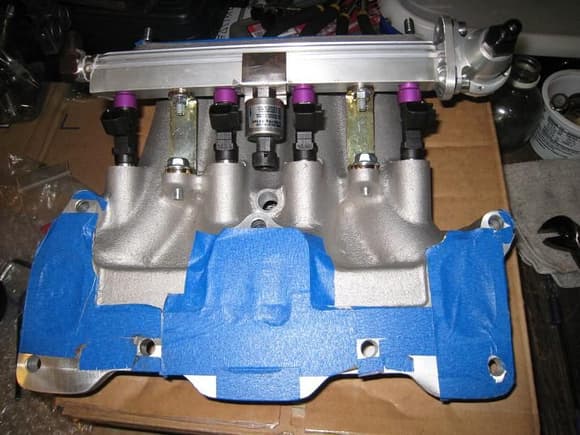 Xcessive Manifold and modified fuel rail, added flange for aftermarket Honda fuel rail