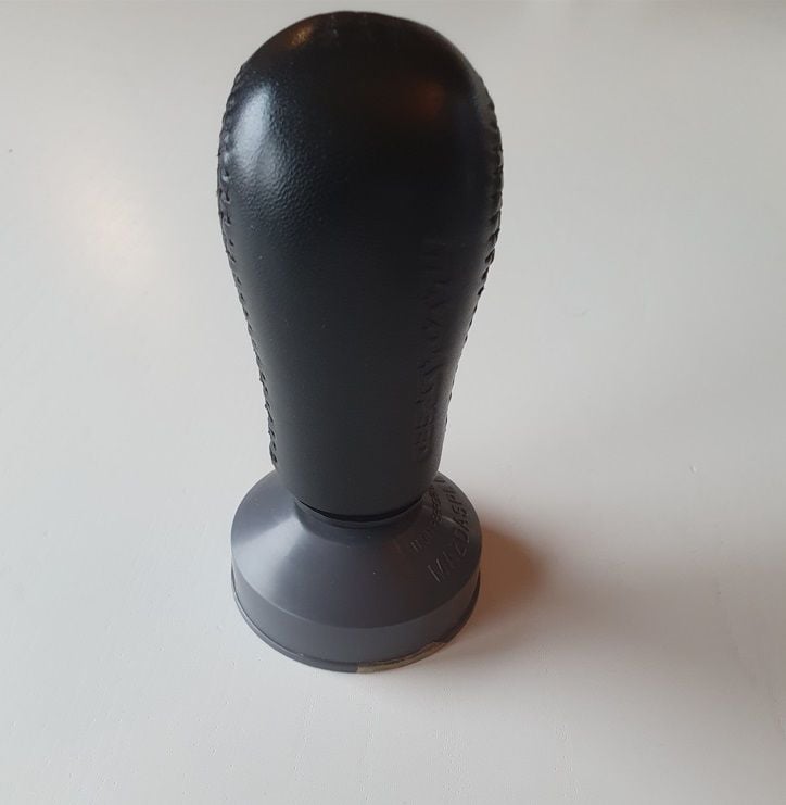 Miscellaneous - MazdaSpeed leather shift knob + Red ano. MS oil cap - Used - 0  All Models - Bergen, Norway