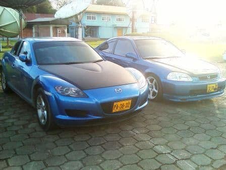 My RX8 '05 with Honda coupe '96
(Only at this speed, the honda bumpers me :-P )
