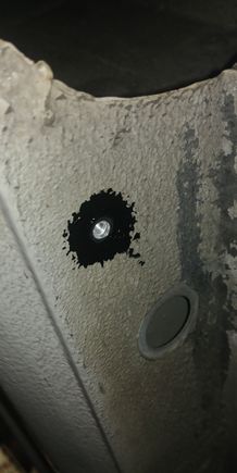Threaded insert siliconed and installed for side diffusers