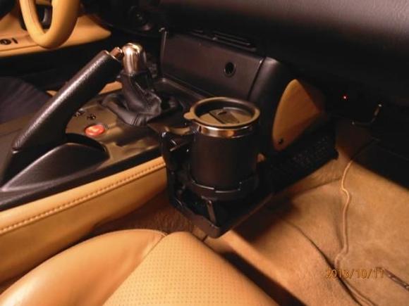 CupHolderWithCup lite