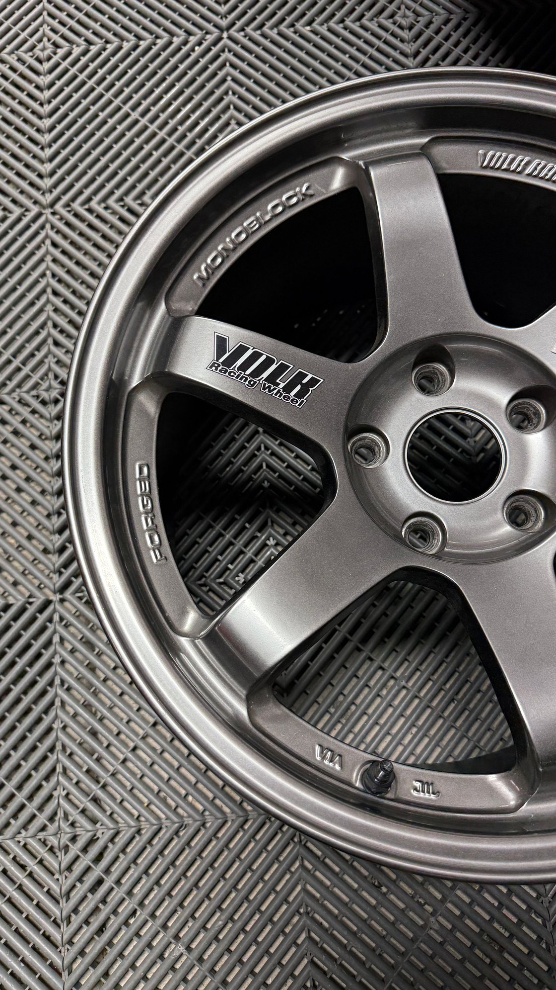 Wheels and Tires/Axles - Evasive Spec 17x9.5 +41 Formula Silver TEs - Used - All Years Any Make All Models - Glendale, AZ 85307, United States