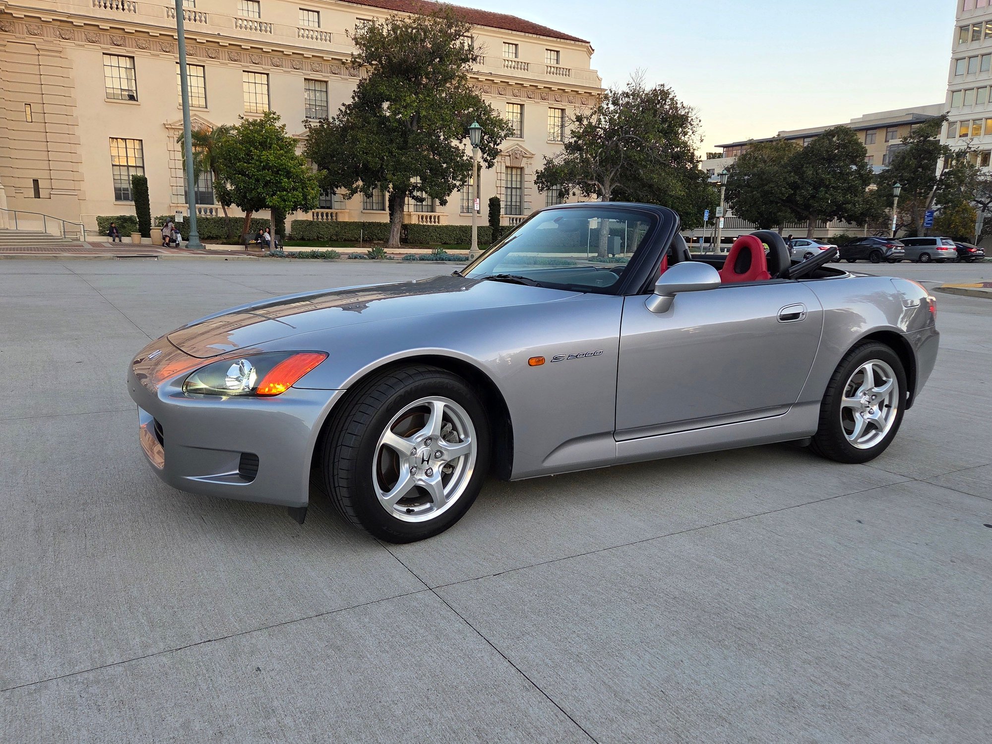 2000 Honda S2000 - Beautiful 2000 Honda S2000 - Used - VIN JHMAP1147YT007530 - 33,500 Miles - 4 cyl - 2WD - Manual - Convertible - Silver - Glendale, CA 91203, United States