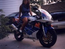 GSX-R 750 and my girl.jpg