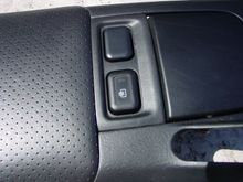 Center Console   OEM Hardtop Def Switch.JPG