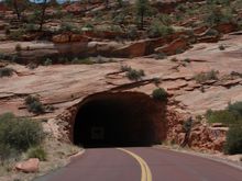 Tunnel Zion.jpg