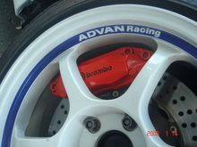 advan brembo.JPG