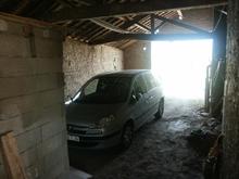 Not an S2000 sheltering from the sun.jpg