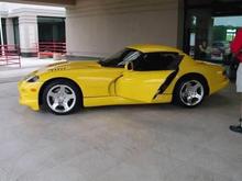 Viper At Dealer 005.jpg