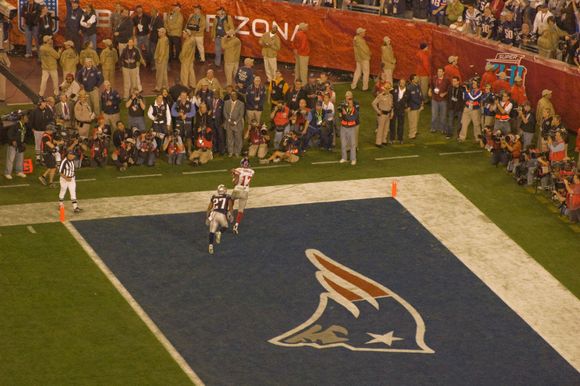 Plaxico for the WIN...