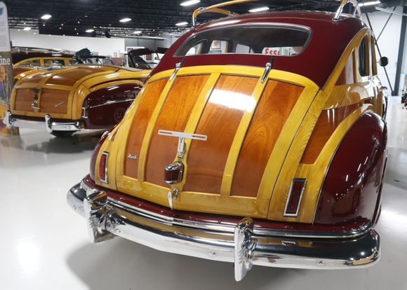 1948 Nash Ambassador - Suburban
Note fund facts in next pic. Rear seats fold down. The area didn't look very comfortable at all!