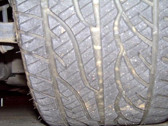 Dunlop SP Sport 5000 rear tread